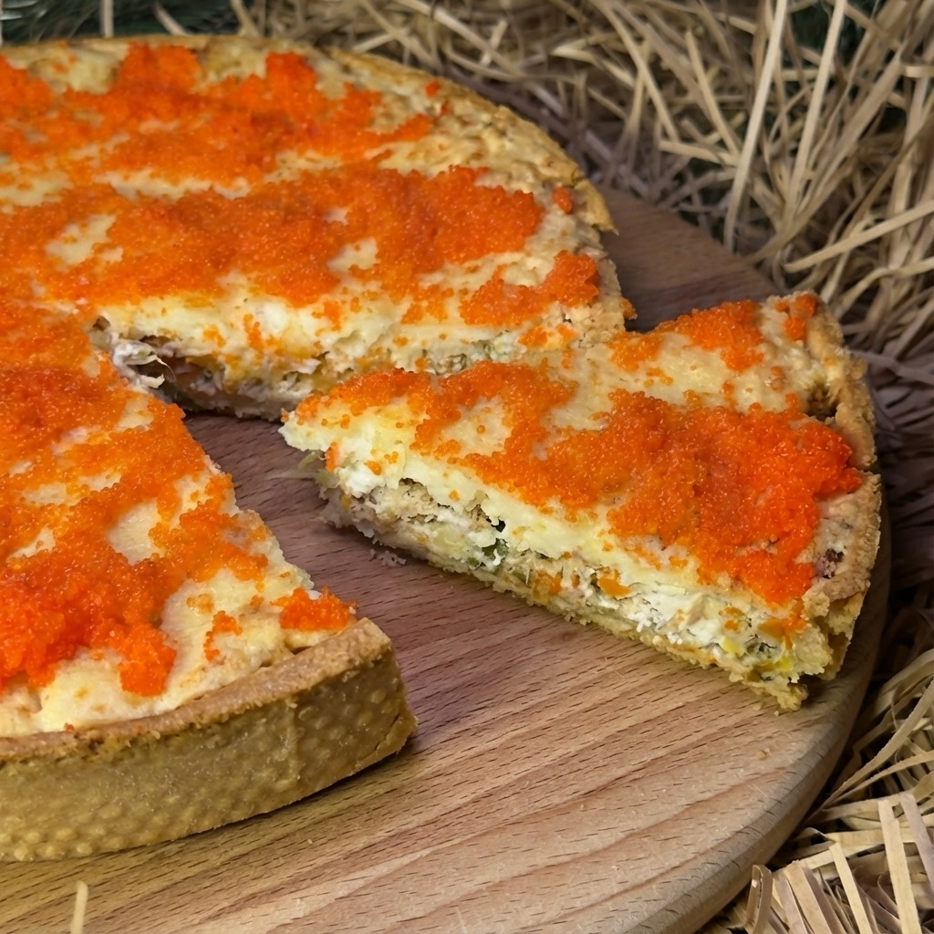 Французский киш с тунцом и икрой